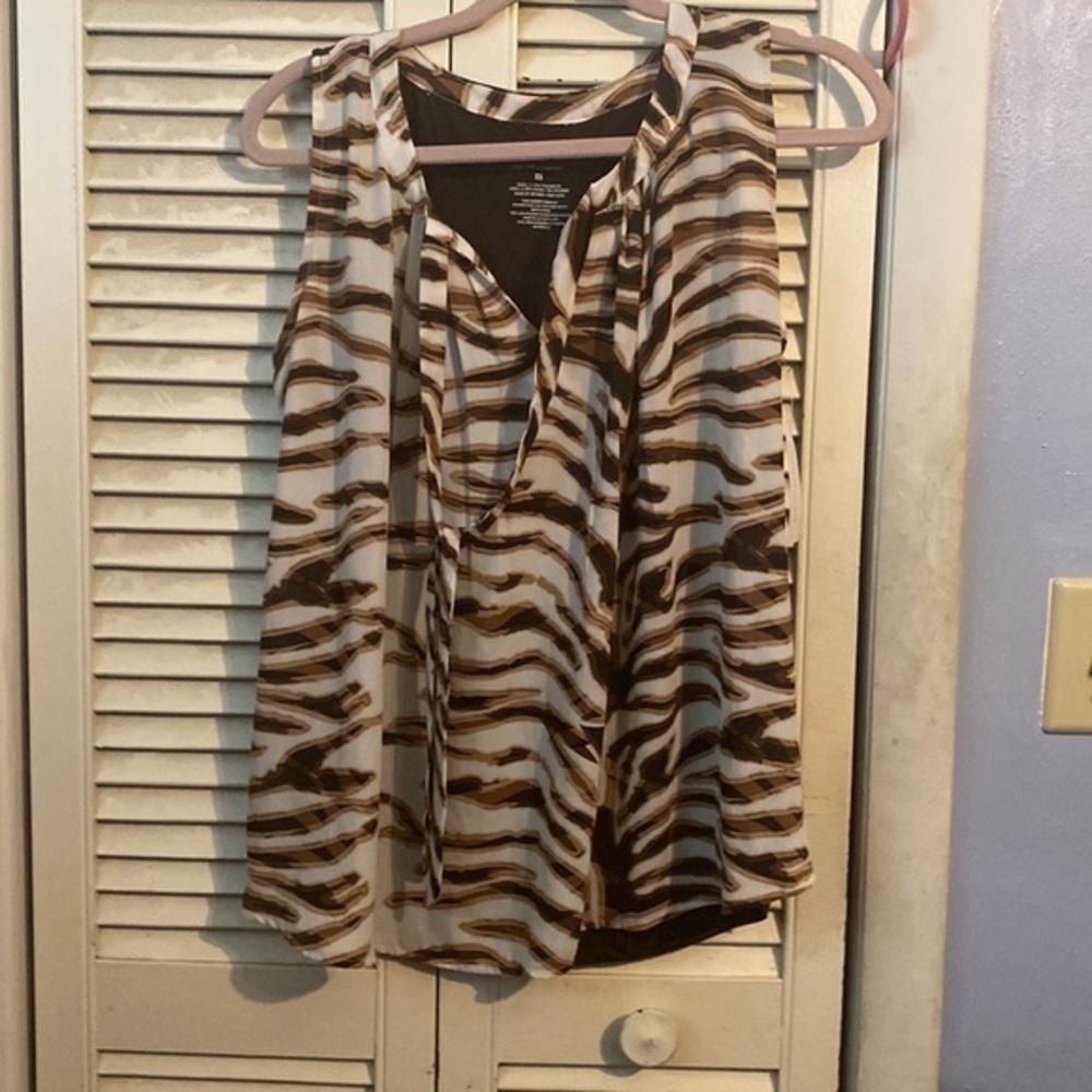 New York & Company animal Print Sleeveless Blouse